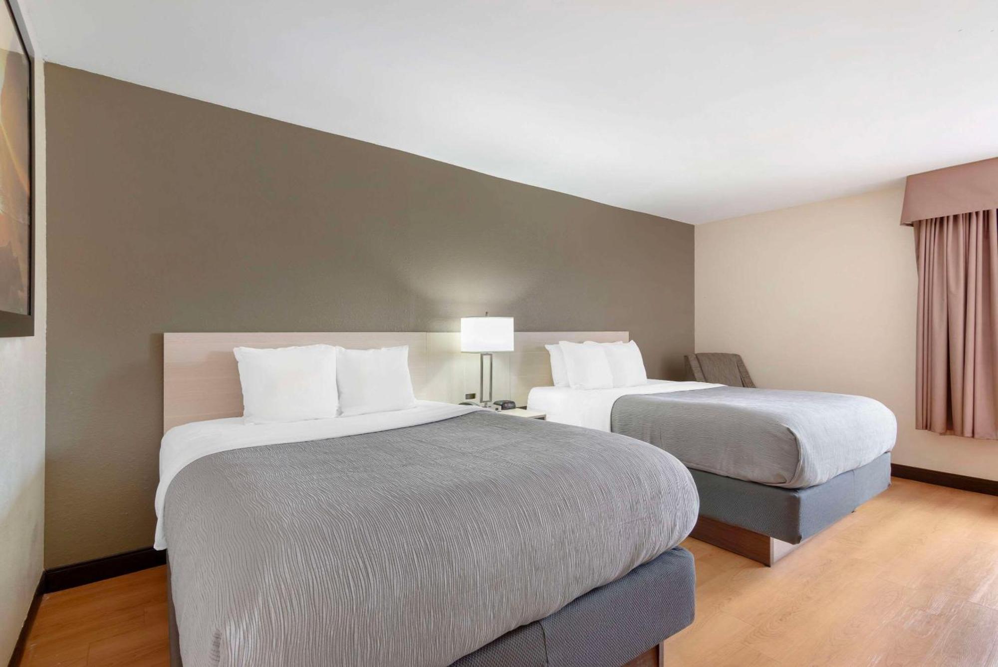 Quality Inn Valley - West Point Zewnętrze zdjęcie